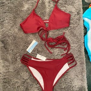 CUPSHE Maroon Strappy Halter Bikini